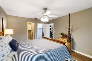 2300 Stickney Point Rd, Sarasota, FL 34231 - Photo 11