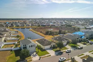 431 Gris Sky Ln, Bradenton, FL 34212 - Photo 3