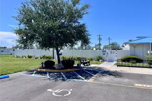 10315 Cortez Rd W, Bradenton, FL 34210 - Photo 13