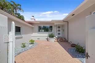 860 Snell Isle Blvd NE, Saint Petersburg, FL 33704 - Photo 3