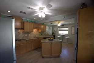 113 Colonia Ln W, Nokomis, FL 34275 - Photo 3