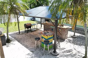 113 Colonia Ln W, Nokomis, FL 34275 - Photo 35