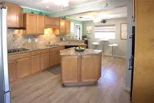 113 Colonia Ln W, Nokomis, FL 34275 - Photo 5