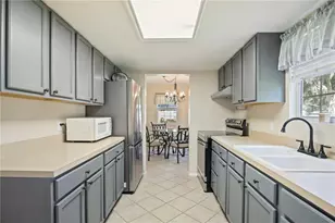 3212 Byrd Nest Ln, Ruskin, FL 33570 - Photo 23