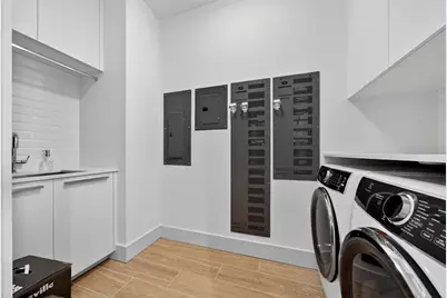 1591 Gulf Of Mexico Drive #216, Longboat Key, FL 34228 - Photo 37