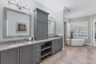 8214 Regents Ct, University Park, FL 34201 - Photo 37