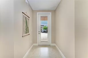 7546 Divot Loop, Lakewood Ranch, FL 34202 - Photo 11