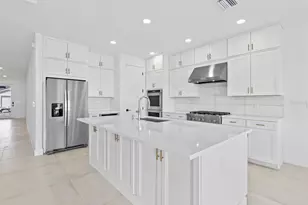 12815 Morning Mist Pl, Venice, FL 34293 - Photo 3