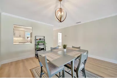 9718 Hernando Court, Bradenton, FL 34210 - Photo 7