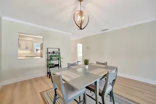 9718 Hernando Ct, Bradenton, FL 34210 - Photo 7