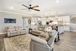 7884 Grande Shores Dr, Sarasota, FL 34240 - Photo 19