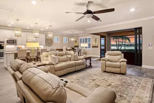 7884 Grande Shores Dr, Sarasota, FL 34240 - Photo 7