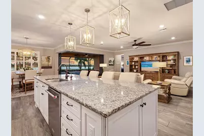 7884 Grande Shores Drive, Sarasota, FL 34240 - Photo 9