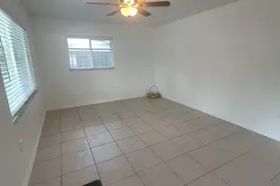 4731 Violet Ave, Sarasota, FL 34233 - Photo 5