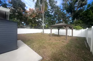 4731 Violet Ave, Sarasota, FL 34233 - Photo 15