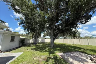 305 Bay Vista Ave, Osprey, FL 34229 - Photo 33