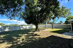 305 Bay Vista Ave, Osprey, FL 34229 - Photo 35