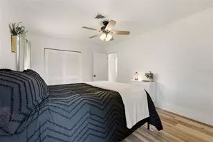 418 Edwards Dr, Sarasota, FL 34243 - Photo 23