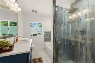 418 Edwards Dr, Sarasota, FL 34243 - Photo 25