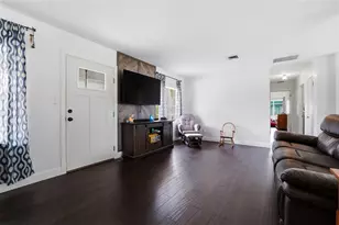 418 Edwards Dr, Sarasota, FL 34243 - Photo 21