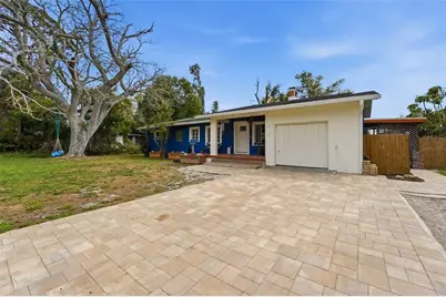 418 Edwards Drive, Sarasota, FL 34243 - Photo 3