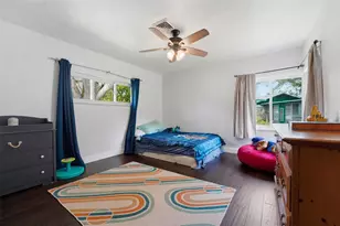 418 Edwards Dr, Sarasota, FL 34243 - Photo 29