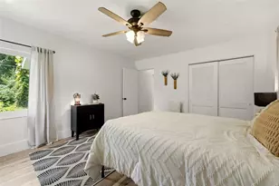 418 Edwards Dr, Sarasota, FL 34243 - Photo 27
