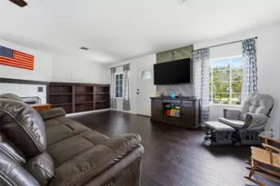 418 Edwards Dr, Sarasota, FL 34243 - Photo 19