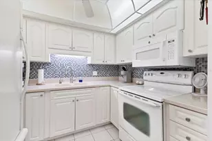 6425 Heritage Ln, Bradenton, FL 34209 - Photo 23