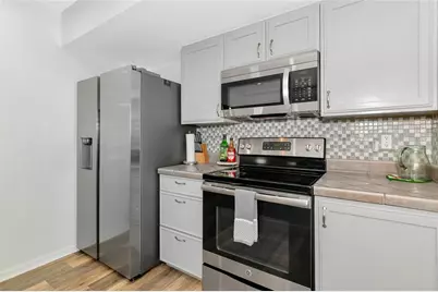 6145 Bonaventure Court, Sarasota, FL 34243 - Photo 13