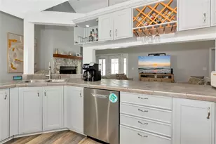 6145 Bonaventure Ct, Sarasota, FL 34243 - Photo 15