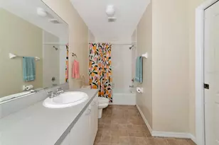 6145 Bonaventure Ct, Sarasota, FL 34243 - Photo 25