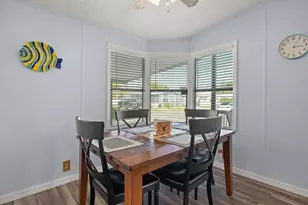 5707 45th St E, Bradenton, FL 34203 - Photo 5