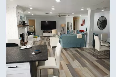 4131 Center Gate Boulevard, Sarasota, FL 34233 - Photo 11