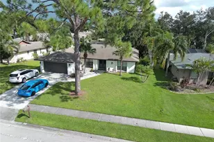 4131 Center Gate Blvd, Sarasota, FL 34233 - Photo 3