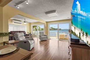 33 Starboard Dr, Venice, FL 34285 - Photo 11