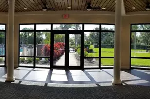 8014 Victoria Falls Cir, Sarasota, FL 34243 - Photo 35