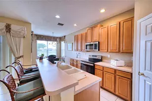 8014 Victoria Falls Cir, Sarasota, FL 34243 - Photo 15