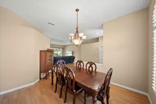 4321 Presidential Ave Cir E, Bradenton, FL 34203 - Photo 5