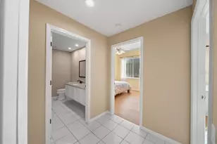 4321 Presidential Ave Cir E, Bradenton, FL 34203 - Photo 15