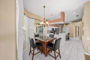 4321 Presidential Ave Cir E, Bradenton, FL 34203 - Photo 11