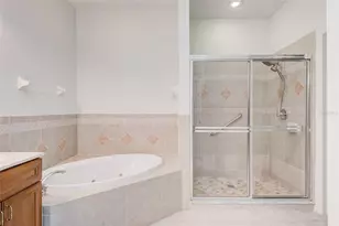 5630 Cortina Ln, Palmetto, FL 34221 - Photo 29