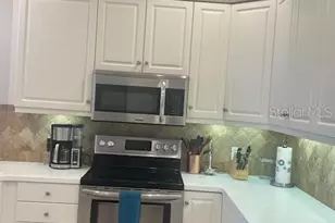 5264 Bouchard Cir, Sarasota, FL 34238 - Photo 7