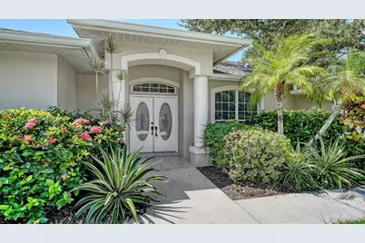 4010 Green Tree Avenue, Sarasota, FL 34233 - Photo 3