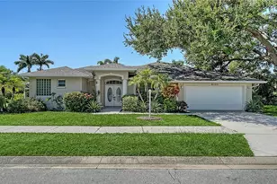 4010 Green Tree Ave, Sarasota, FL 34233 - Photo 1