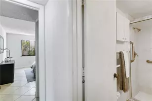 1720 Glenhouse Dr, Sarasota, FL 34231 - Photo 19