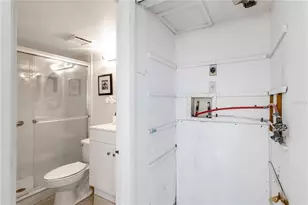 1720 Glenhouse Dr, Sarasota, FL 34231 - Photo 17