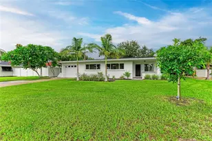 302 San Marco Dr, Venice, FL 34285 - Photo 3