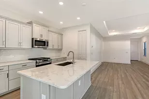 277 Potenza Loop, North Venice, FL 34275 - Photo 3