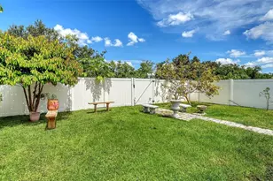 5206 Willow Breeze Wy, Palmetto, FL 34221 - Photo 35